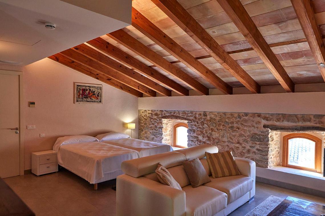 Ca' N Beia Suites - Adults Only Alaro Luaran gambar